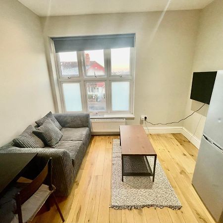 Cosy 1 Bedroom Flat! لندن المظهر الخارجي الصورة